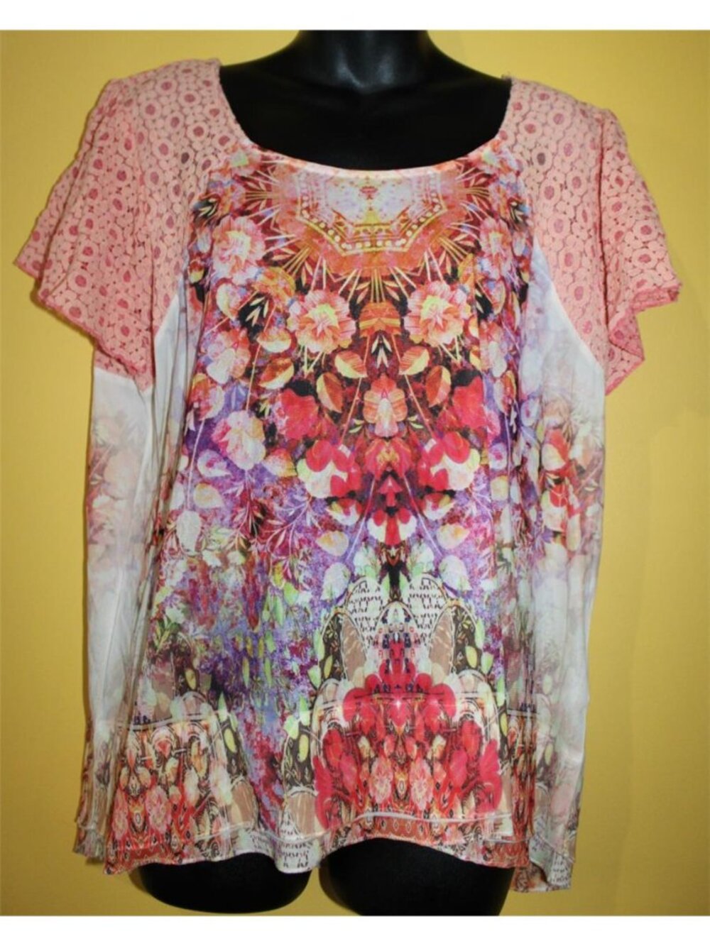 One World 1x Crochet Floral Print Short Flutter Sleeve Blouse